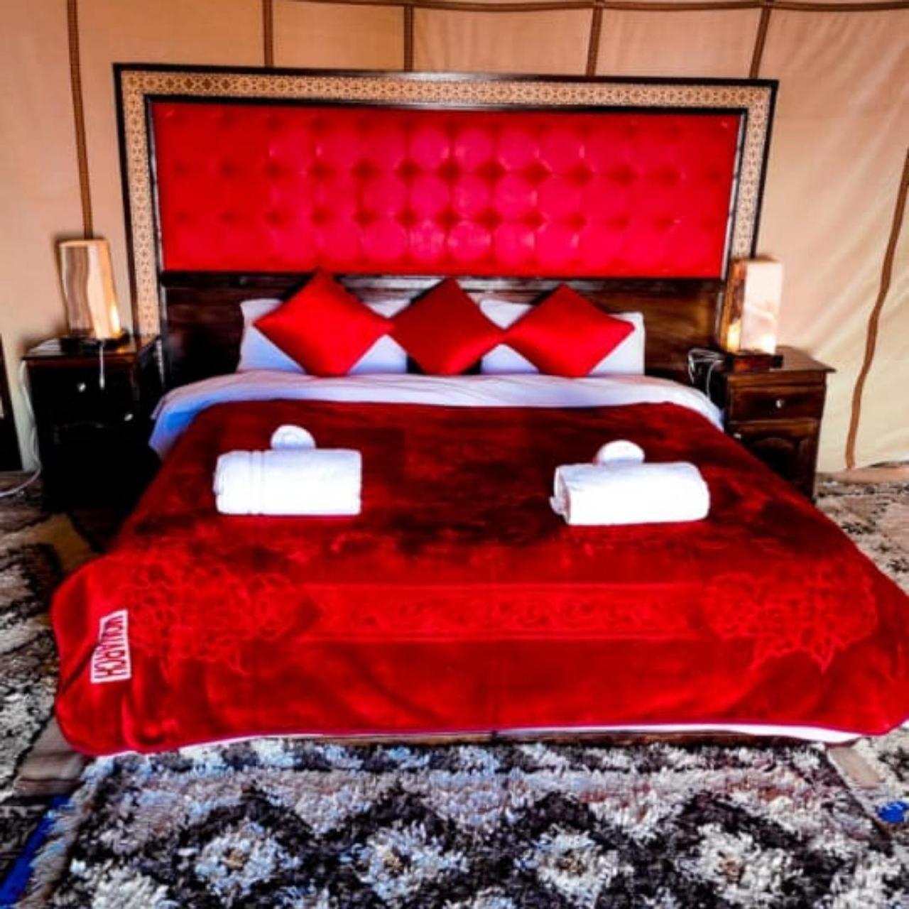 מלון מרזאוגה Sahara Luxury Glamping מראה חיצוני תמונה
